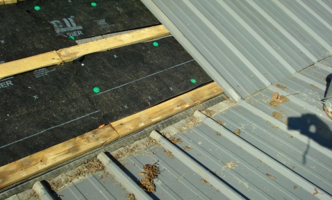 Roof Guard incorrectly applied and serving no purpose.